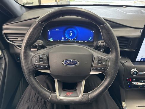 Used 2020 Ford Explorer ST w/ Premium Technology Package AWD/4WD image 20