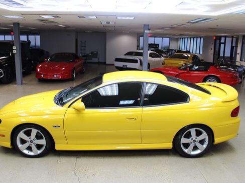 Used 2005 Pontiac GTO image 18