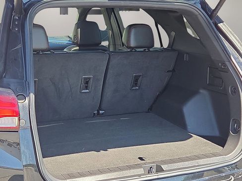 Used 2023 Chevrolet Equinox RS w/ RS Leather Package FWD image 9