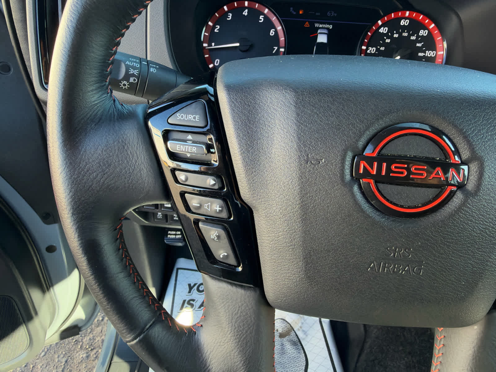 Used 2025 Nissan Frontier PRO-4X w/ Interior Protection Package AWD/4WD image 16