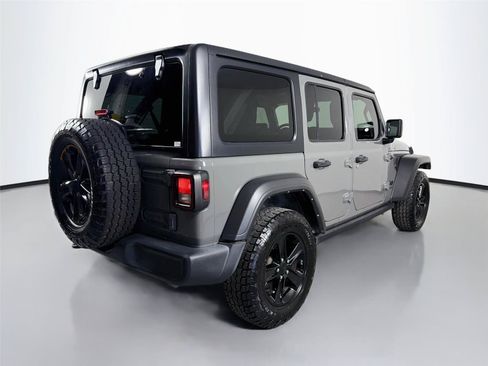 Used 2022 Jeep Wrangler Unlimited Sport AWD/4WD image 5