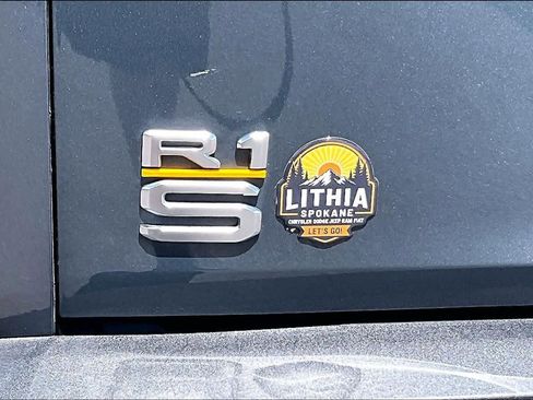 Used 2023 Rivian R1S Adventure AWD/4WD image 7