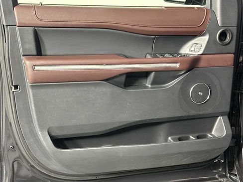 Certified 2024 Ford Expedition Limited image 10