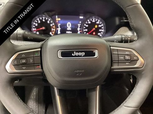 Used 2023 Jeep Compass Latitude w/ Convenience Group AWD/4WD image 19