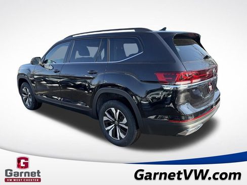 New 2026 Volkswagen Atlas SE image 3