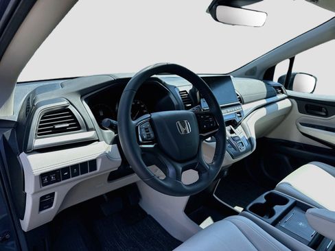 Used 2026 Honda Odyssey EX-L image 9