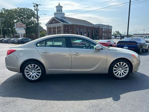 Used 2012 Buick Regal Leather FWD image 4