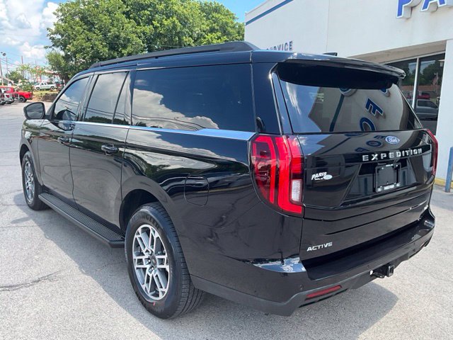 Used 2025 Ford Expedition Max Active RWD image 11
