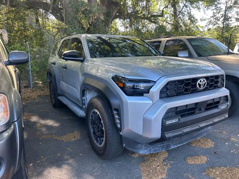 Used 2025 Toyota 4Runner TRD Off-Road Premium image 3