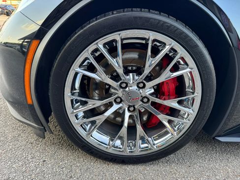 Used 2016 Chevrolet Corvette Z06 w/ 2LZ Preferred Equipment Group RWD image 14