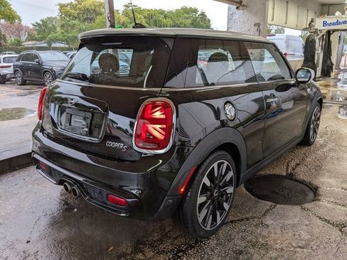Used 2021 MINI Cooper S w/ 6.5" Touchscreen Package image 5