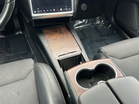 Used 2016 Tesla Model X 90D image 24