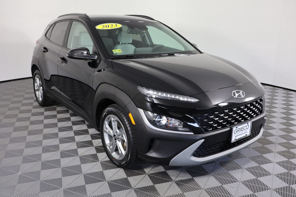 Used 2023 Hyundai Kona SEL w/ Cargo Package AWD/4WD image 1