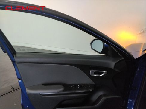 Used 2025 Kia K4 LXS image 23