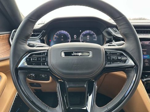 New 2026 Jeep Grand Cherokee L Summit w/ Obsidian Package image 16