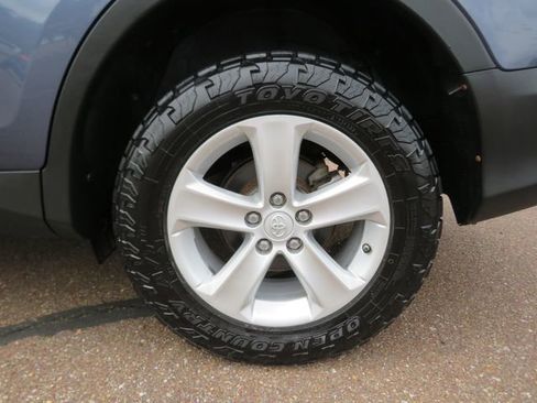 Used 2013 Toyota RAV4 XLE image 15