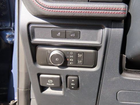 Used 2022 Ford Expedition Max Limited image 26