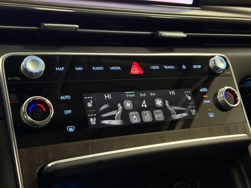 New 2026 Genesis GV80 2.5T Prestige AWD/4WD image 19
