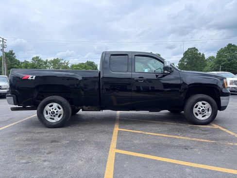 Used 2011 GMC Sierra 2500 SLE w/ Snow Plow Prep Package AWD/4WD image 5