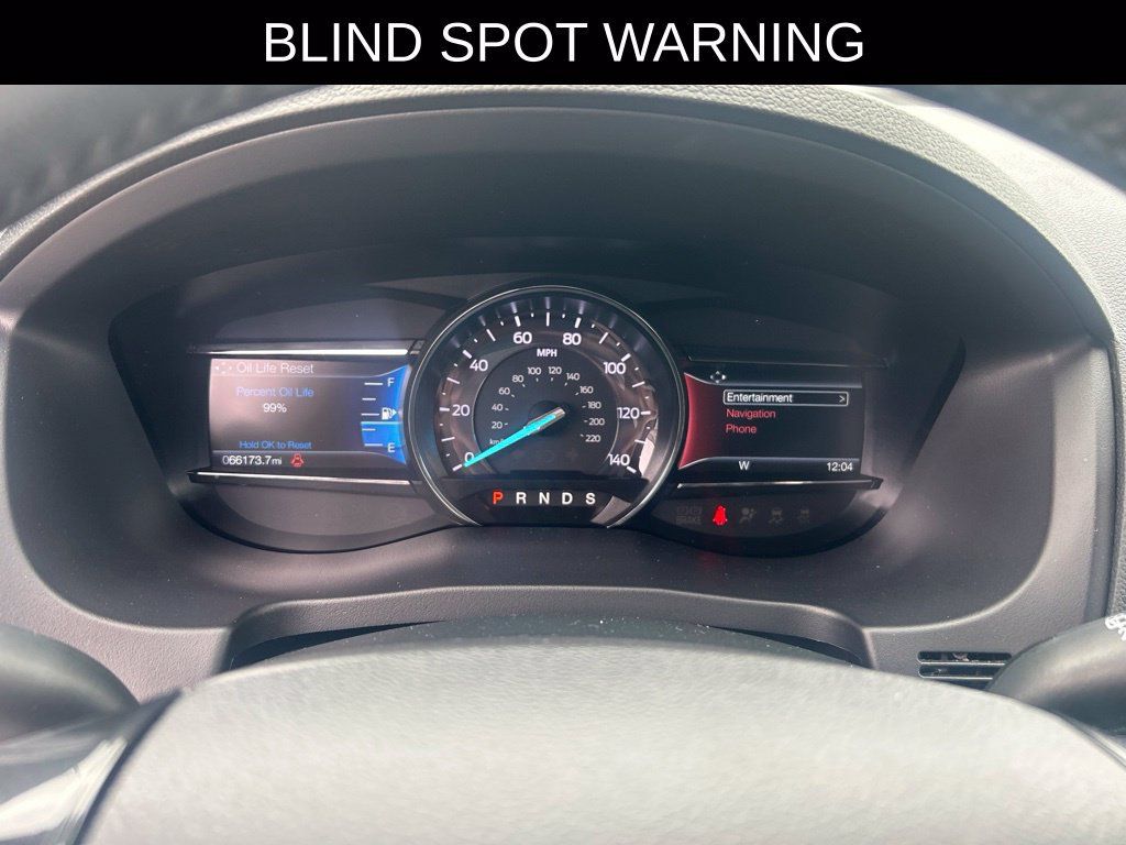 Used 2019 Ford Explorer XLT w/ Equipment Group 202A AWD/4WD image 17
