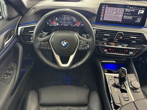 Used 2023 BMW 530i w/ Premium Package RWD image 31