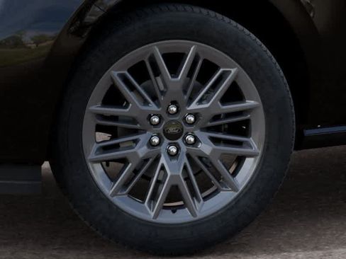New 2027 Ford Expedition Platinum w/ Stealth Appearance Package AWD/4WD image 19