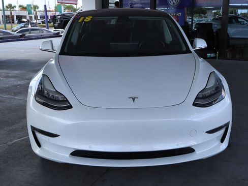 Used 2018 Tesla Model 3 Long Range RWD image 13