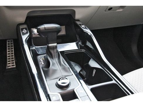 Certified 2024 Kia Sorento SX FWD image 29