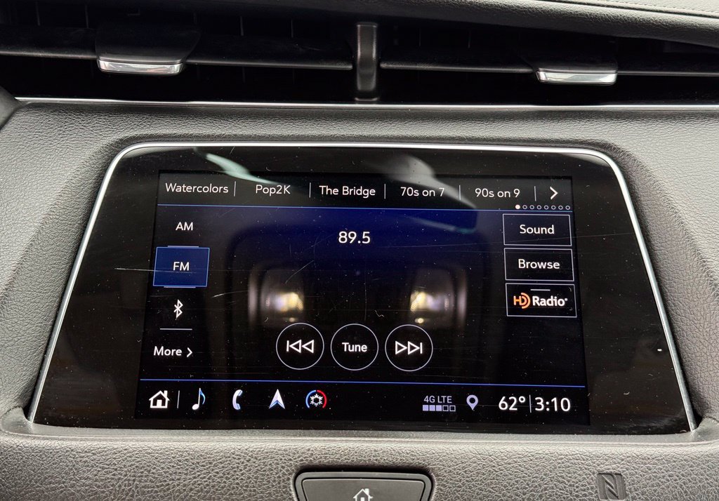 Used 2019 Cadillac XT4 Luxury w/ Cold Weather Package AWD/4WD image 38