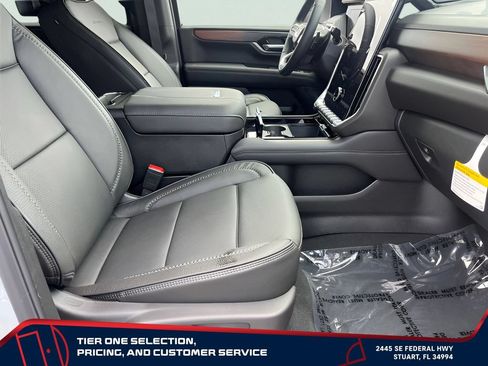 New 2026 GMC Yukon XL Denali w/ Denali Reserve Package AWD/4WD image 20