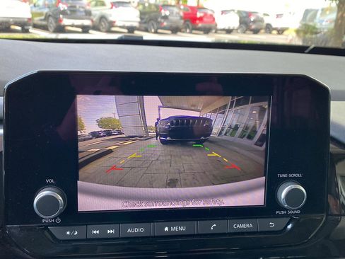 Used 2023 Nissan Pathfinder SV w/ Black Appearance Package image 33