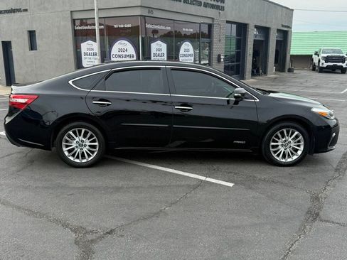 Used 2018 Toyota Avalon Limited w/ Protection Package FWD image 19