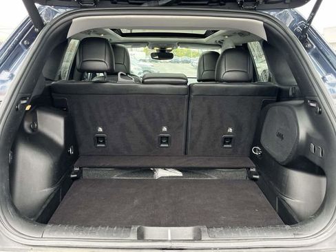 Used 2021 Jeep Cherokee Limited image 21