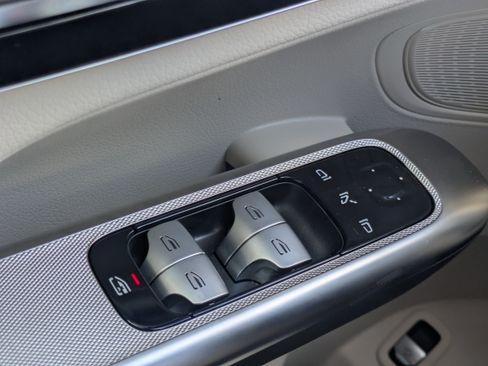 New 2026 Mercedes-Benz GLC 300 image 21