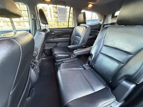 Used 2018 Honda Pilot Elite image 24