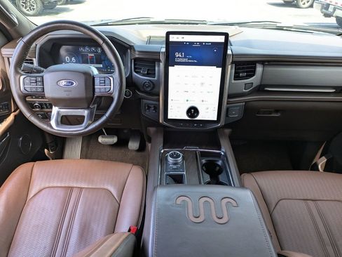 Used 2023 Ford Expedition Max King Ranch RWD image 18