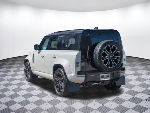 New 2026 Land Rover Defender 110 OCTA AWD/4WD image 3