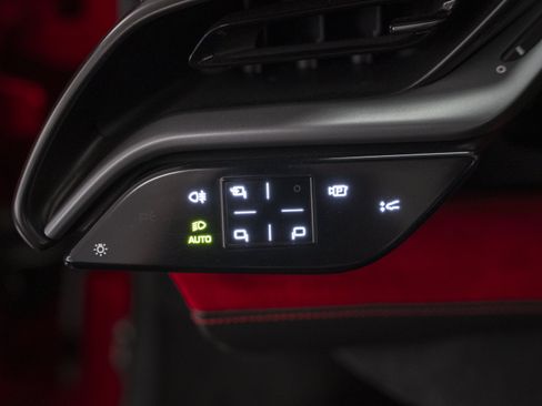 Used 2022 Ferrari SF90 Spider AWD/4WD image 43
