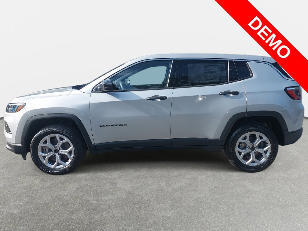 New 2025 Jeep Compass Sport AWD/4WD image 8