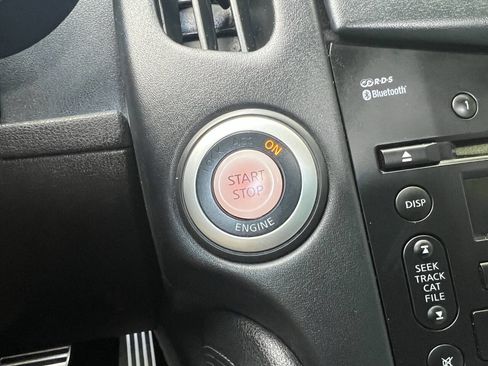 Used 2009 Nissan 370Z Touring w/ Sport Pkg image 12