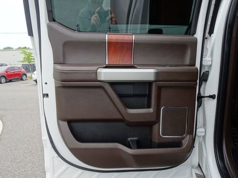 Used 2022 Ford F250 King Ranch w/ King Ranch Ultimate Package AWD/4WD image 15