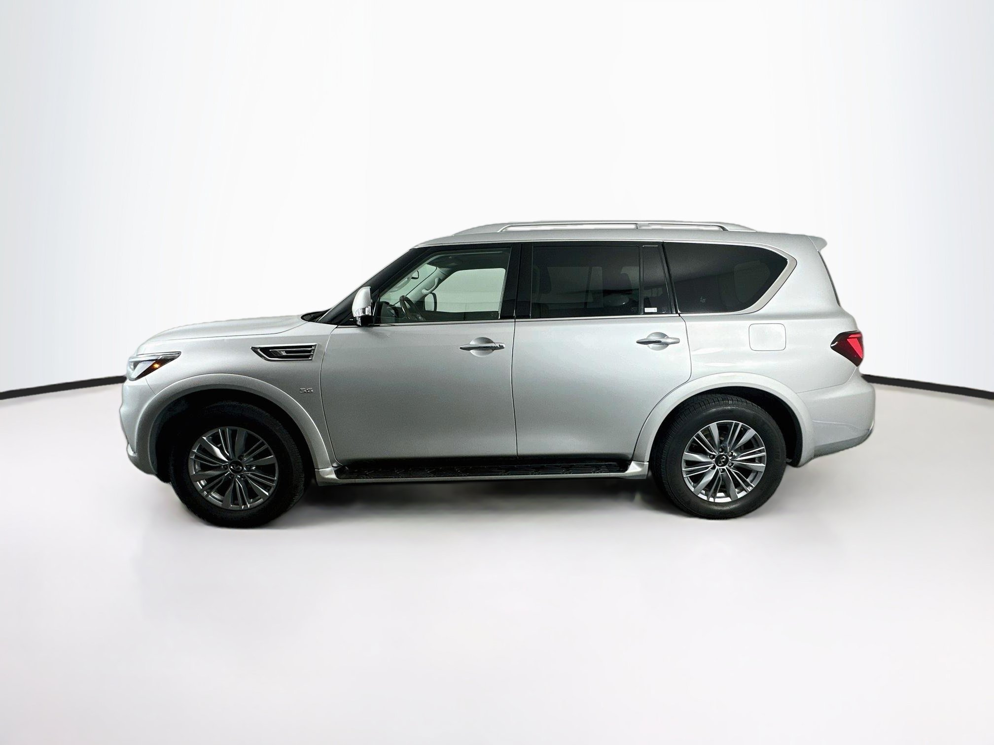 Used 2019 INFINITI QX80 Luxe w/ Proassist Package RWD image 4