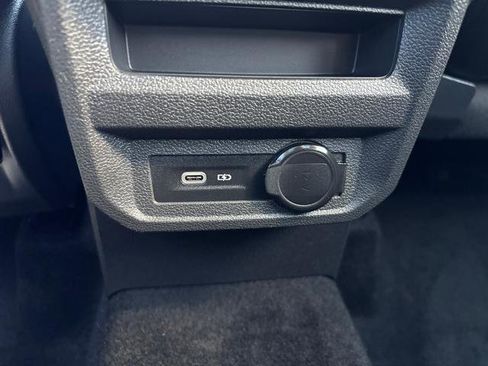 Used 2021 Volkswagen Tiguan S image 19