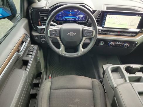 Used 2022 Chevrolet Silverado 1500 RST AWD/4WD image 16