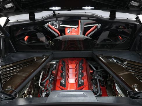 Used 2020 Chevrolet Corvette Stingray Preferred Cpe w/ 2LT Preferred Equipment Group RWD image 61