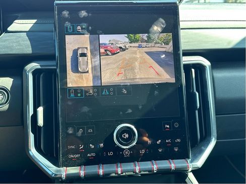 Used 2024 GMC Acadia AT4 w/ Super Cruise Package image 21