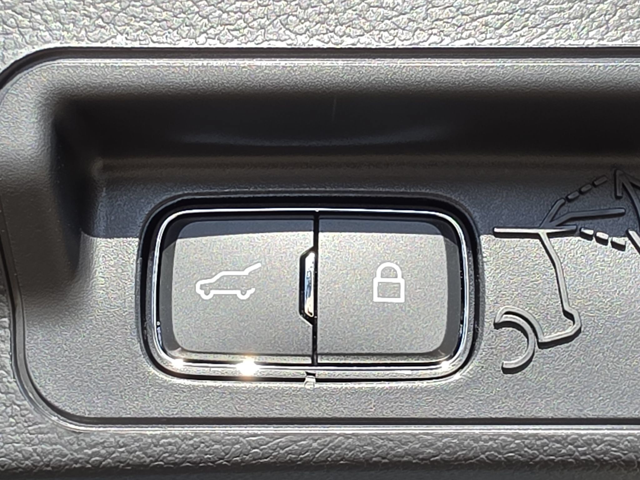 Used 2026 Ford Explorer Active w/ Active Comfort Package RWD image 14