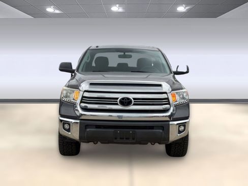 Used 2016 Toyota Tundra SR5 w/ SR5 Upgrade Package RWD image 6