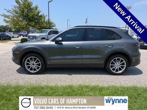 Used 2019 Porsche Cayenne AWD/4WD image 7