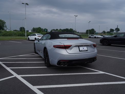 New 2025 Maserati GranCabrio Modena image 9